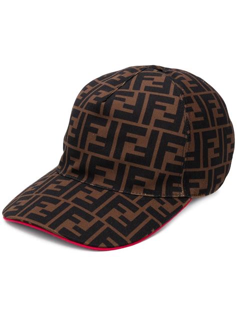 кепка fendi